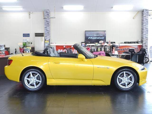 2000 Honda S2000 JDM car for sale — photo 3 of 9
