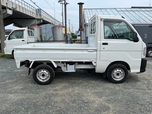 1999 Daihatsu Hijet JDM car for sale — photo 8 of 25