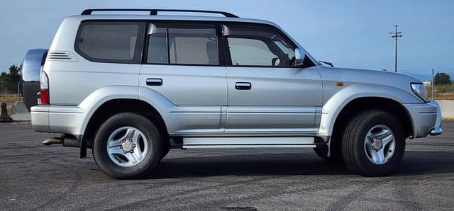 2001 Toyota Land Cruiser Prado JDM car for sale — photo 9 of 25