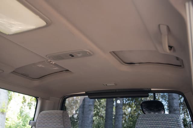 1994 Toyota HiAce JDM car for sale — photo 10 of 14