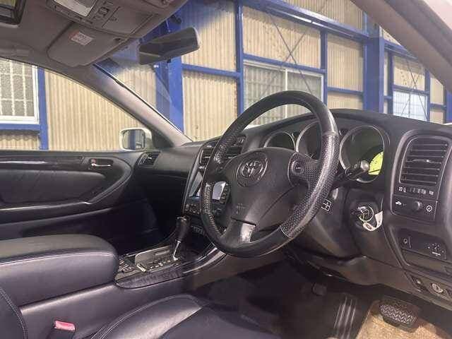 2001 Toyota Aristo JDM car for sale — photo 8 of 20