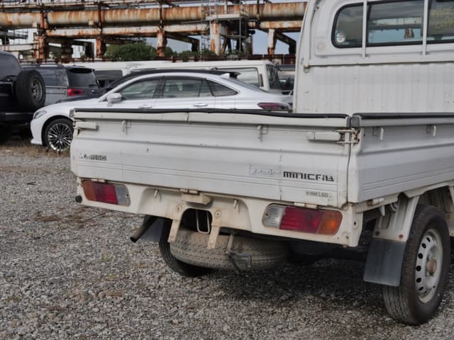 2001 Mitsubishi Minicab JDM car for sale — photo 19 of 25
