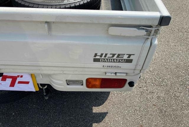 2010 Daihatsu Hijet JDM car for sale — photo 8 of 24