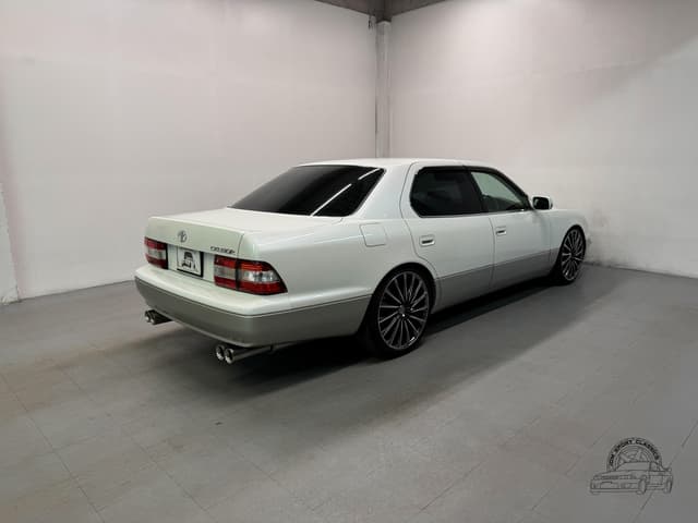 1995 Toyota Celsior JDM car for sale — photo 13 of 25