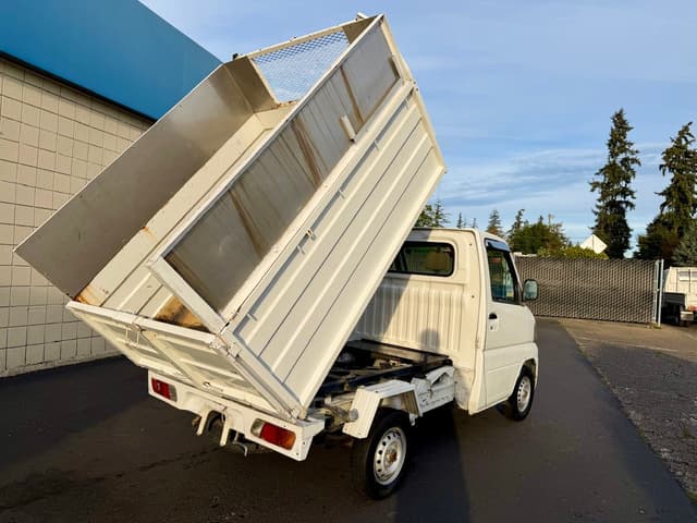 2001 Mitsubishi Minicab JDM car for sale — photo 12 of 25