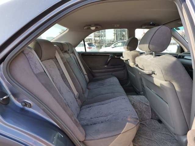 2000 Toyota Crown JDM car for sale — photo 15 of 18