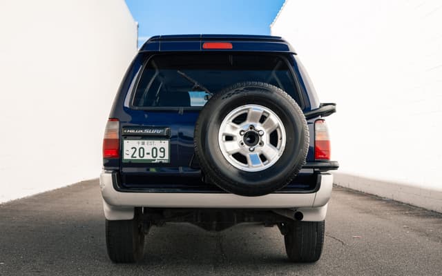 1996 Toyota Hilux Surf JDM car for sale — photo 11 of 14