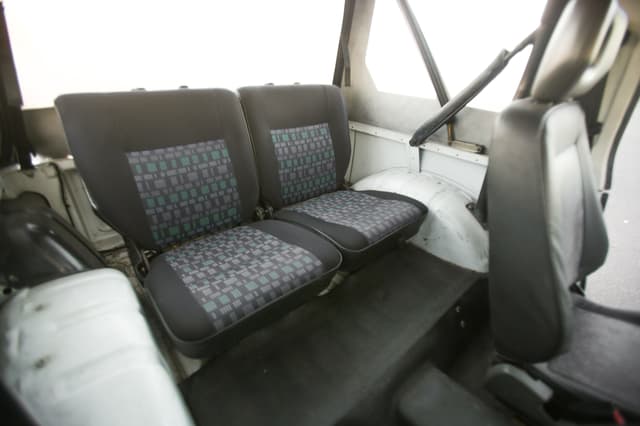 1998 Suzuki Jimny JDM car for sale — photo 16 of 25