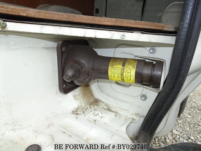 2003 Toyota HiAce JDM car for sale — photo 22 of 25