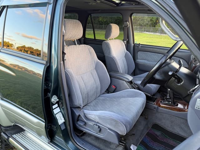 1996 Toyota Hilux Surf JDM car for sale — photo 14 of 47