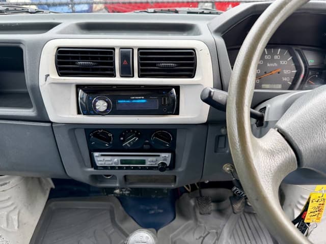 2000 Mitsubishi Minicab JDM car for sale — photo 23 of 25