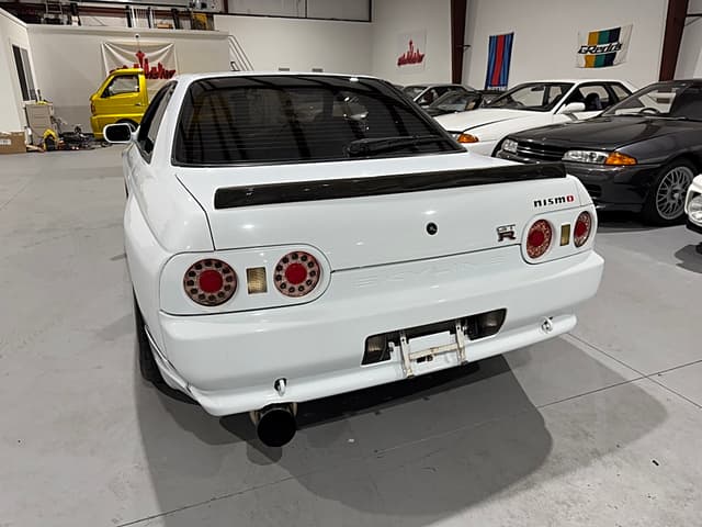 1995 Nissan Skyline JDM car for sale — photo 4 of 23