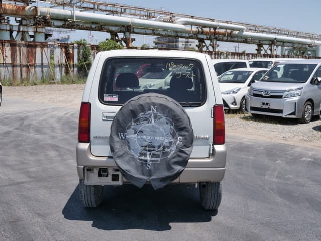 2001 Suzuki Jimny JDM car for sale — photo 6 of 25