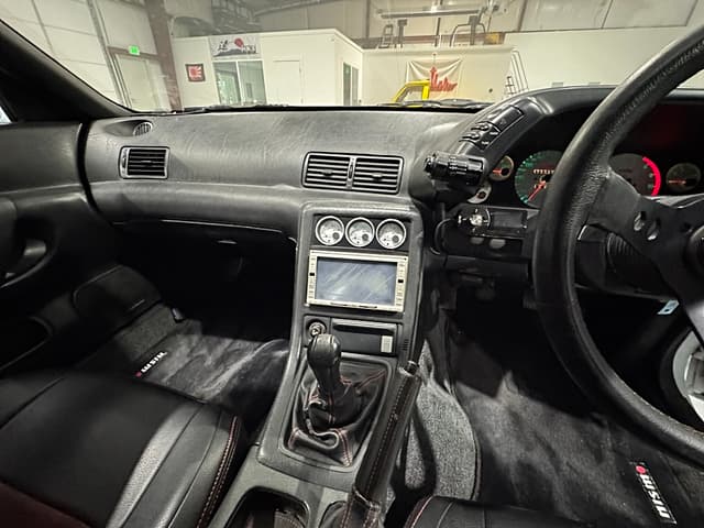 1995 Nissan Skyline JDM car for sale — photo 20 of 23