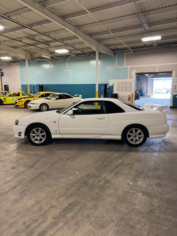 1998 Nissan Skyline JDM car for sale — photo 13 of 25