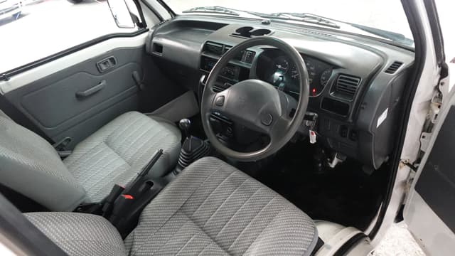2000 Daihatsu Hijet JDM car for sale — photo 10 of 16