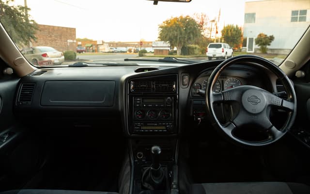 1998 Nissan Stagea JDM car for sale — photo 9 of 14