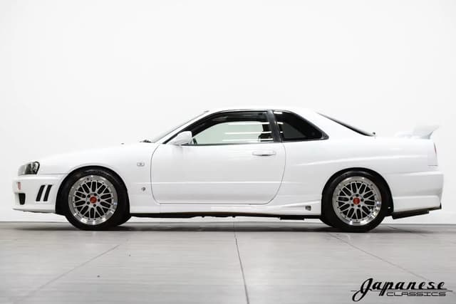 1998 Nissan Skyline JDM car for sale — photo 4 of 25