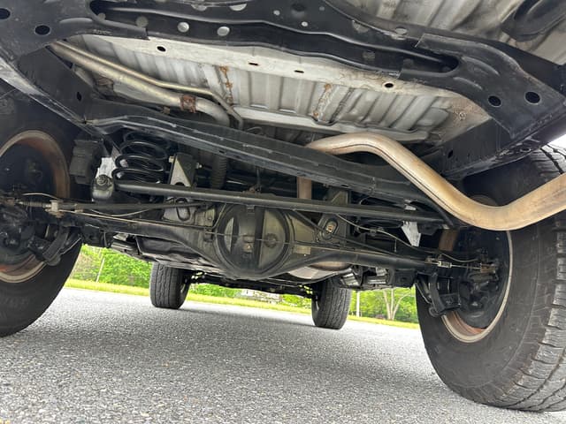 1999 Toyota Hilux Surf JDM car for sale — photo 17 of 20