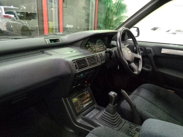 1990 Mitsubishi Galant JDM car for sale — photo 13 of 25