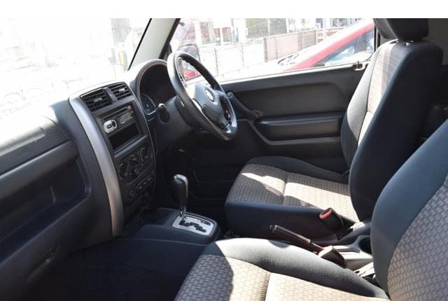 2011 Suzuki Jimny JDM car for sale — photo 19 of 25