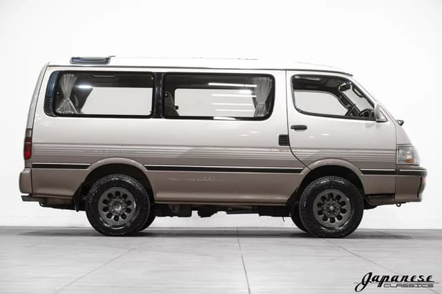 1995 Toyota HiAce JDM car for sale — photo 5 of 25