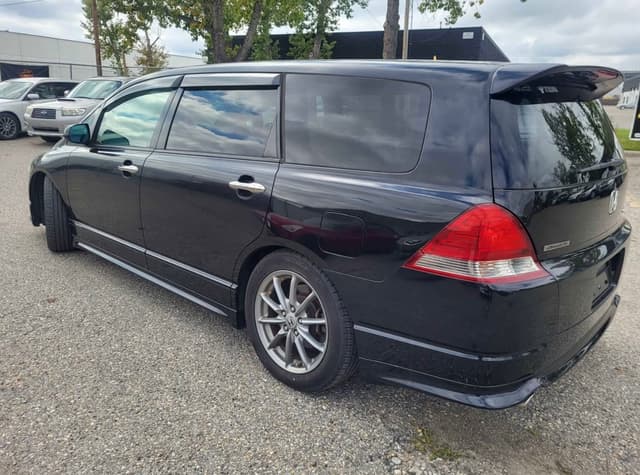 2004 Honda Odyssey JDM car for sale — photo 4 of 10