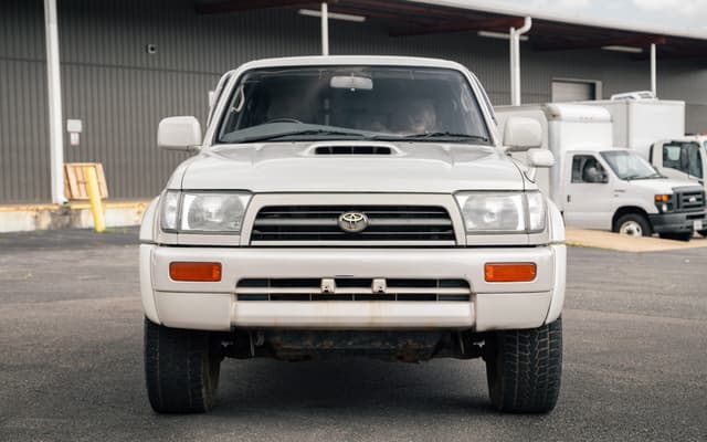 1997 Toyota Hilux Surf JDM car for sale — photo 2 of 12