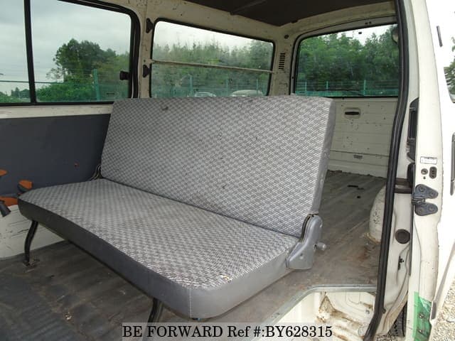 2003 Toyota HiAce JDM car for sale — photo 19 of 25