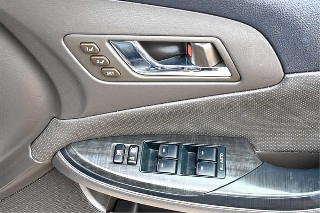 2008 Toyota Crown JDM car for sale — photo 20 of 25