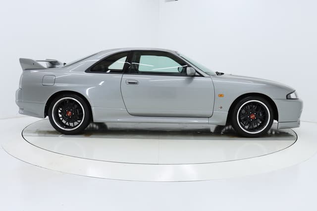 1997 Nissan Skyline JDM car for sale — photo 4 of 6