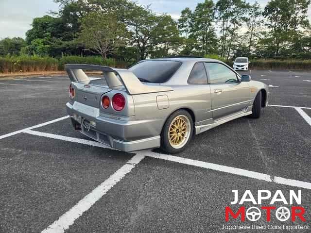1998 Nissan Skyline JDM car for sale — photo 4 of 10