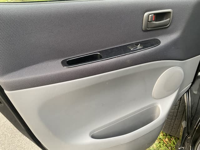 1999 Toyota HiAce JDM car for sale — photo 13 of 19