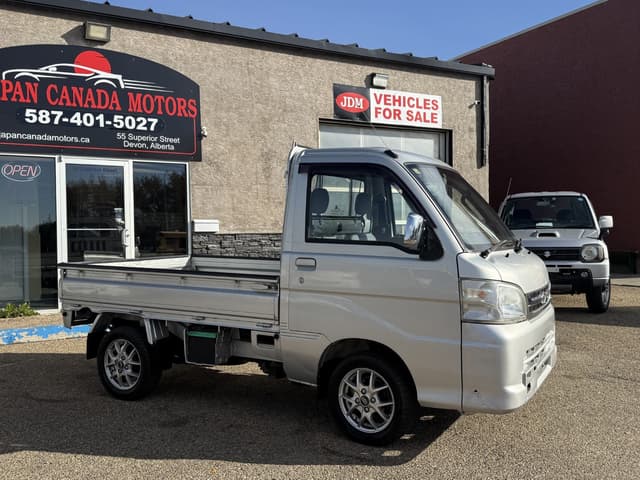 2005 Daihatsu Hijet JDM car for sale — photo 2 of 10