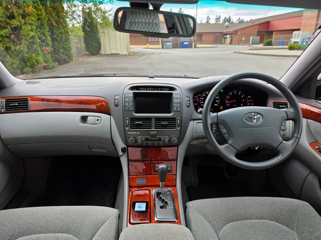 2001 Toyota Celsior JDM car for sale — photo 11 of 13