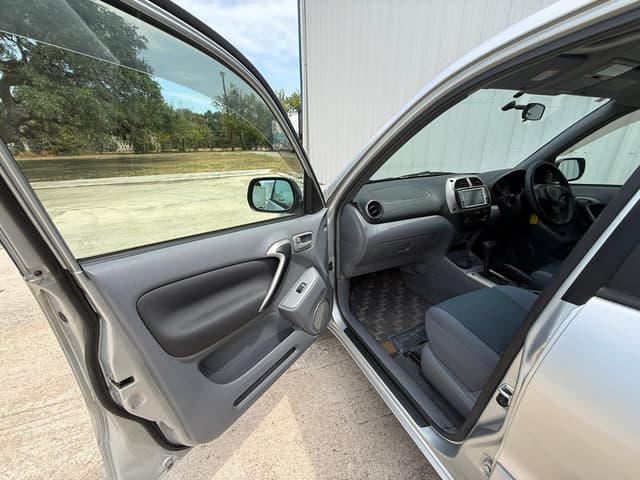 2001 Toyota RAV4 JDM car for sale — photo 9 of 22