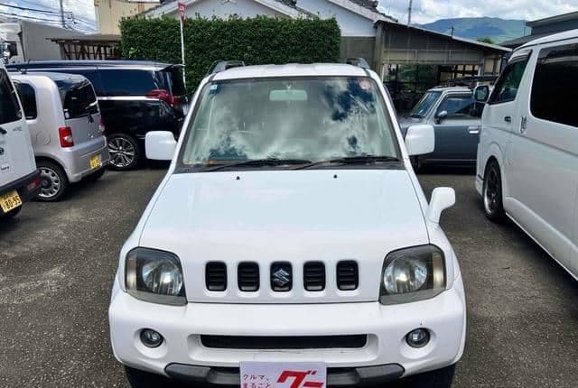 2010 Suzuki Jimny JDM car for sale — photo 12 of 20