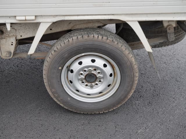 2002 Mitsubishi Minicab JDM car for sale — photo 21 of 25