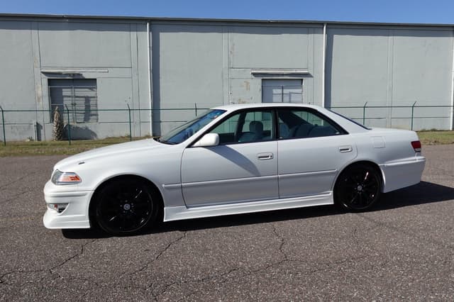 1998 Toyota Mark II JDM car for sale — photo 16 of 19