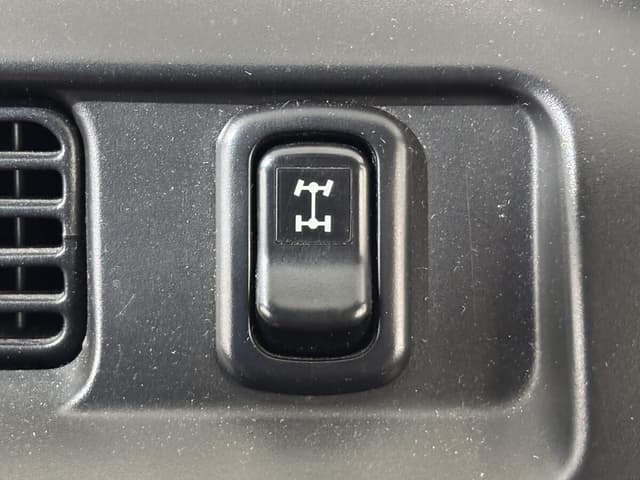 1999 Daihatsu Hijet JDM car for sale — photo 20 of 25