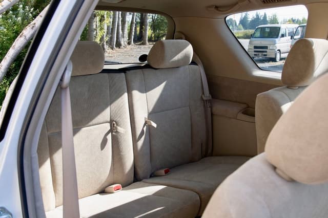2001 Toyota Ipsum JDM car for sale — photo 16 of 25
