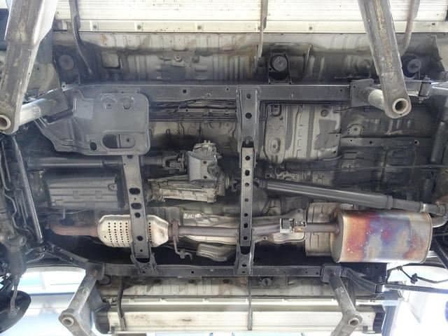 2001 Toyota Land Cruiser Prado JDM car for sale — photo 22 of 25