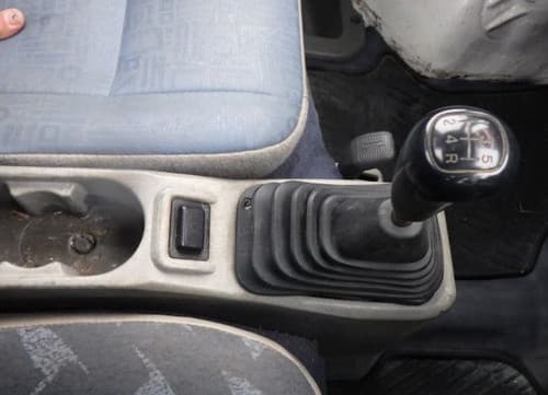 1999 Mitsubishi Minicab JDM car for sale — photo 8 of 15
