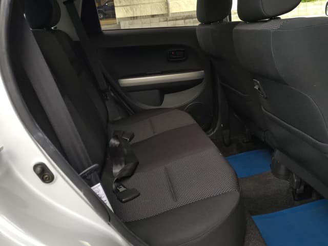 2004 Toyota Ist JDM car for sale — photo 6 of 6