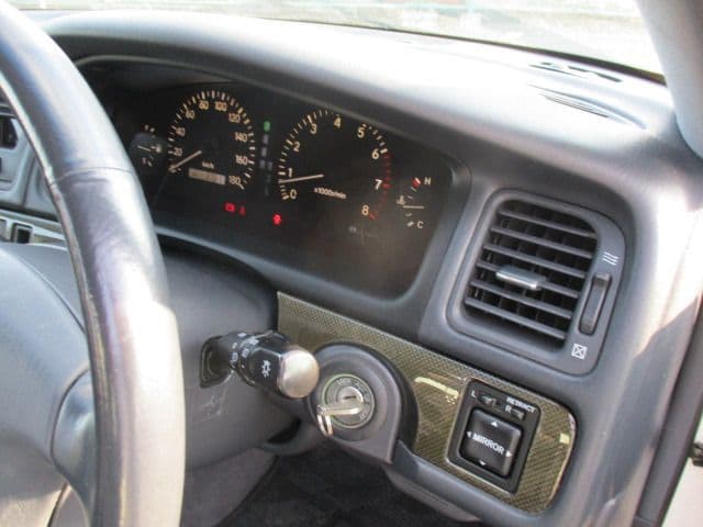 1998 Toyota Chaser JDM car for sale — photo 13 of 23