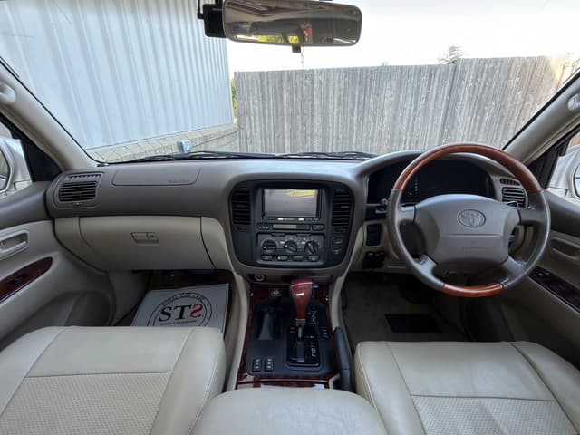 2000 Toyota Land Cruiser JDM car for sale — photo 7 of 18