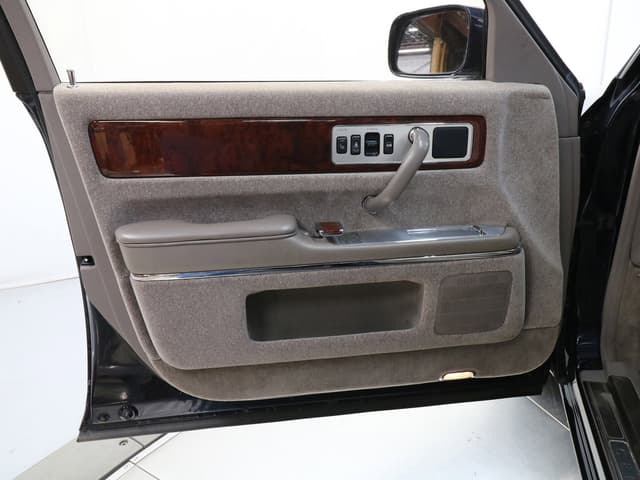 1997 Toyota Century JDM car for sale — photo 20 of 25