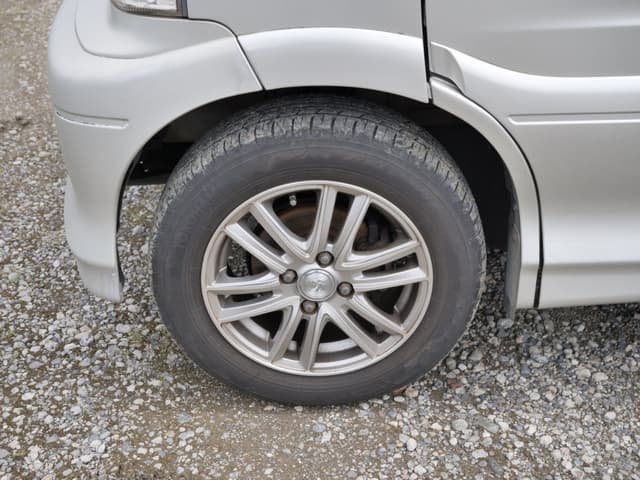 2001 Daihatsu Atrai JDM car for sale — photo 19 of 25