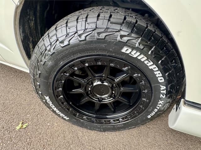 2010 Toyota HiAce JDM car for sale — photo 6 of 23