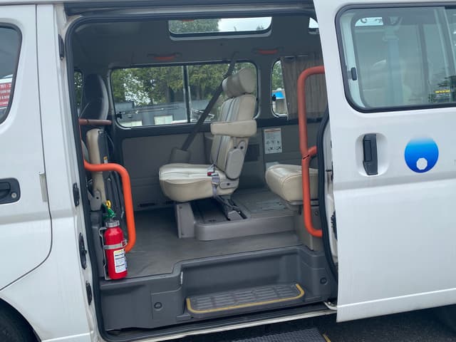 2007 Nissan Caravan JDM car for sale — photo 7 of 16